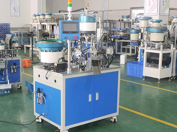 Bondi tube automatic assembly machine